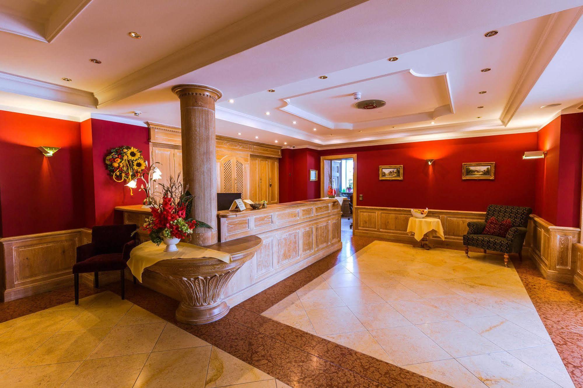 Hotel Kandler Notzing Екстер'єр фото